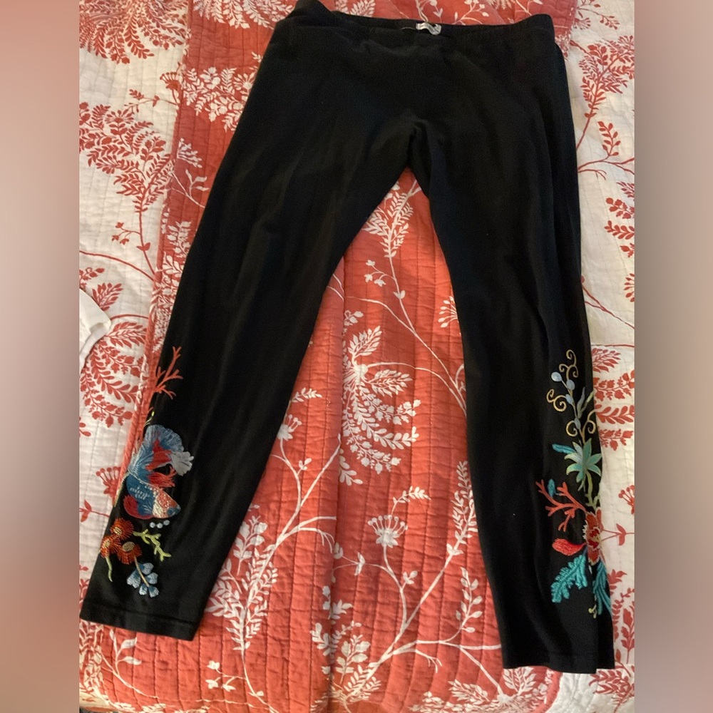 Johnny Was NWT Black Leggings Large